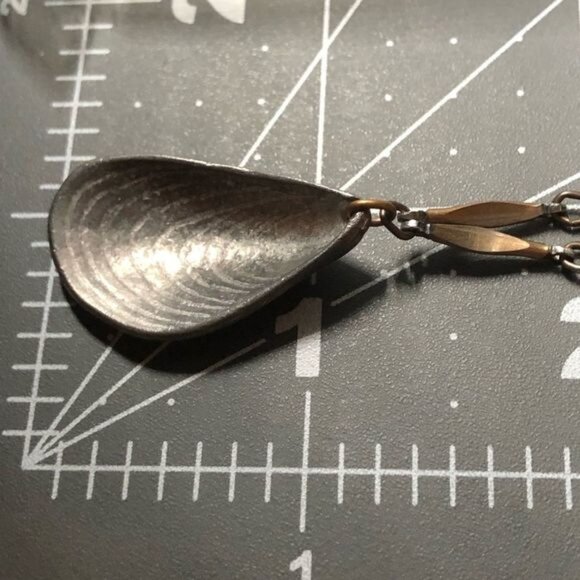 Seashell Charm Statement Necklace Silver and Gold Nicole Romano - Picture 5 of 6